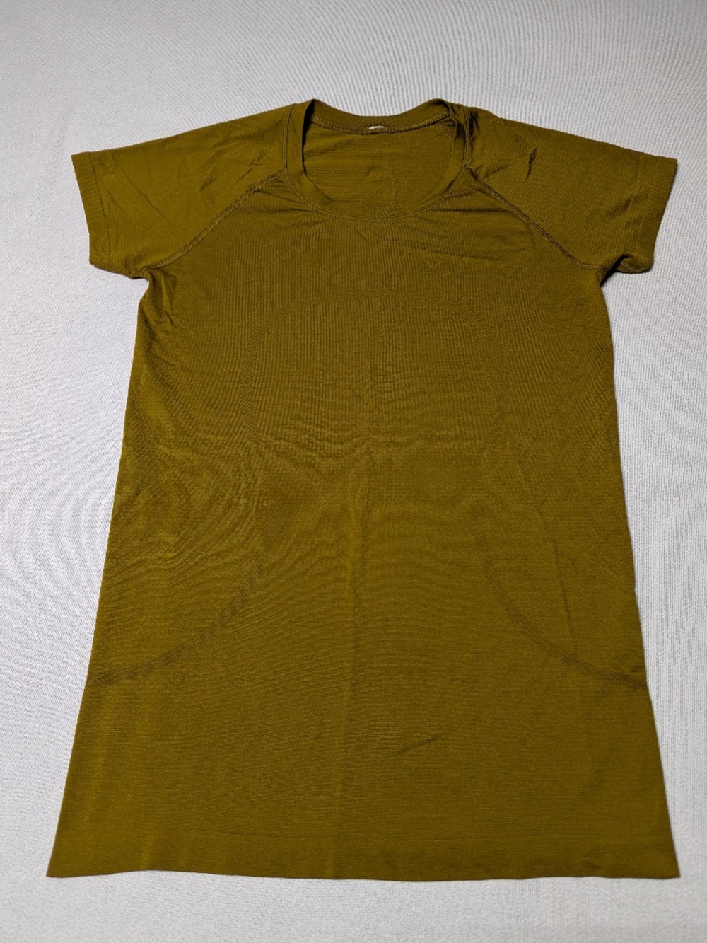 Lululemon Swiftly Tech Short-Sleeve Shirt - Size 8